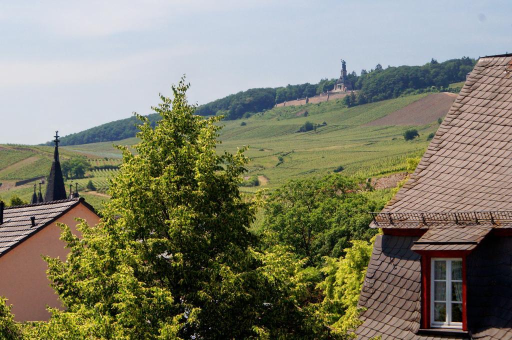 Zur Lindenau Hotel Rudesheim am Rhein Bagian luar foto