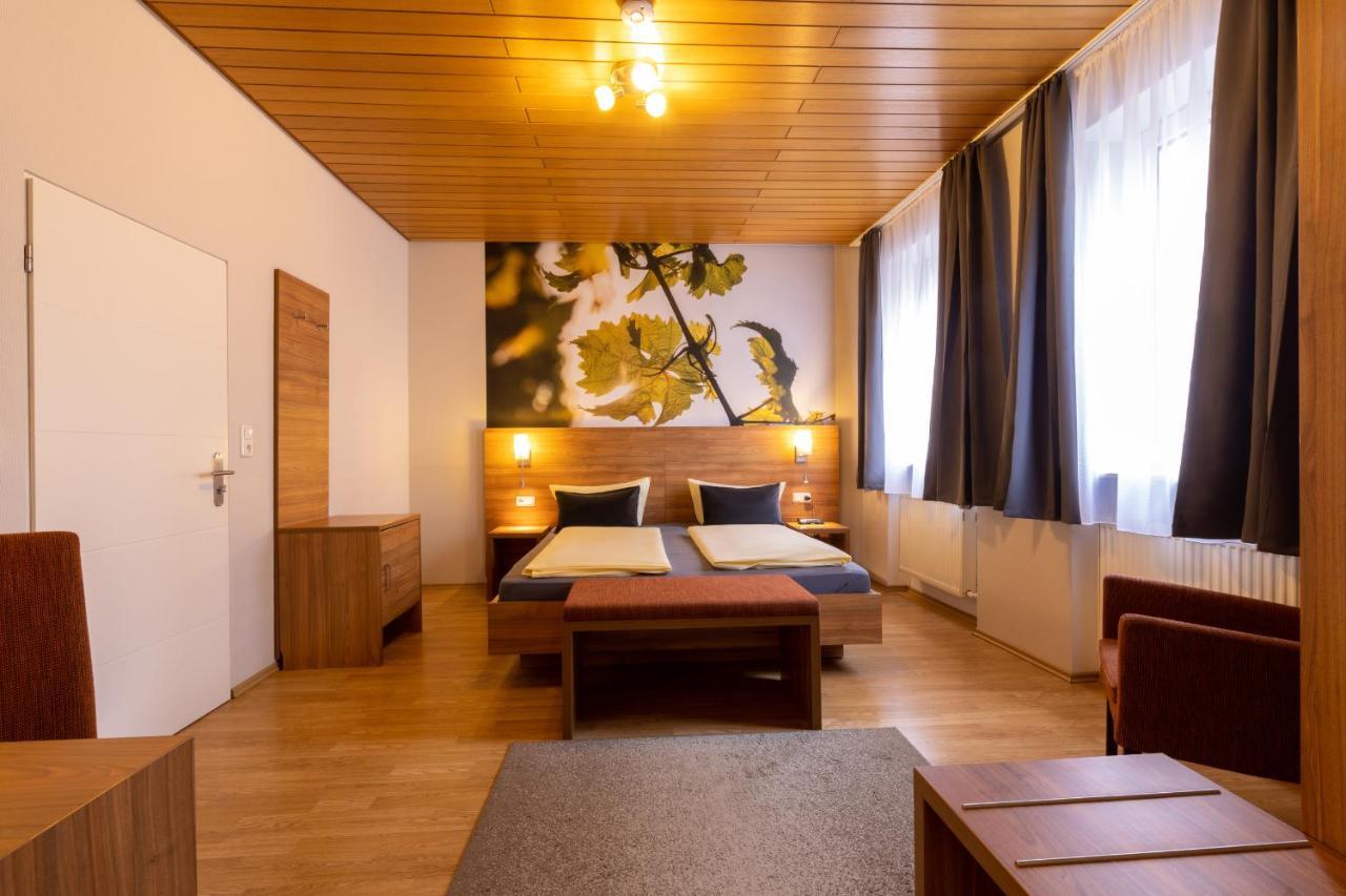 Zur Lindenau Hotel Rudesheim am Rhein Bagian luar foto