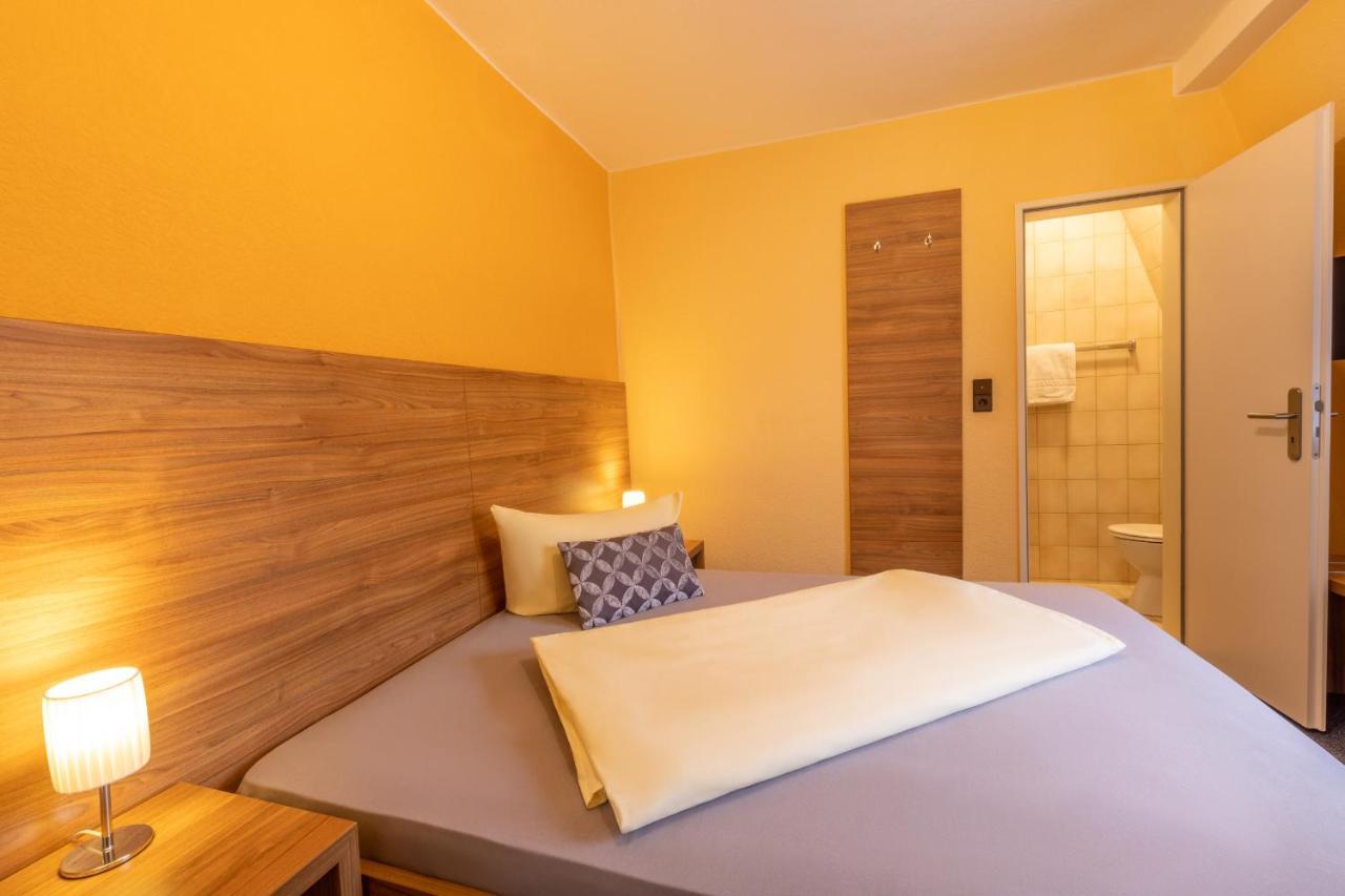 Zur Lindenau Hotel Rudesheim am Rhein Bagian luar foto