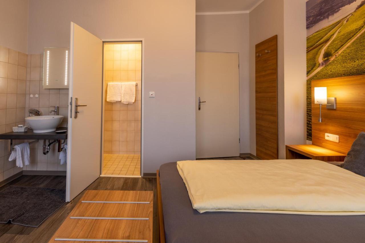 Zur Lindenau Hotel Rudesheim am Rhein Bagian luar foto