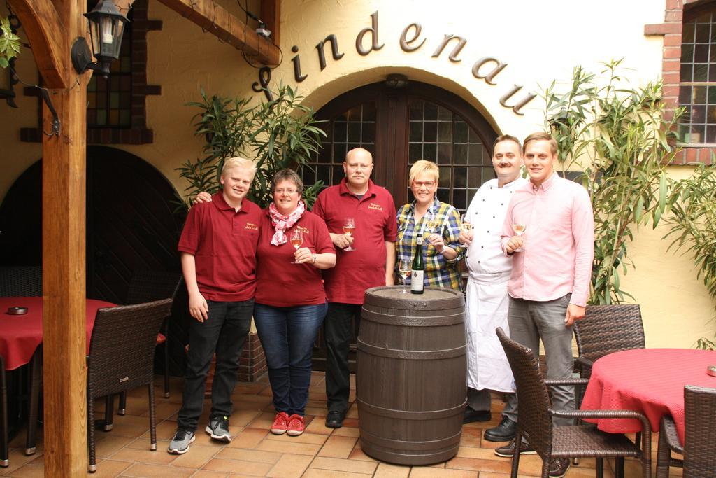 Zur Lindenau Hotel Rudesheim am Rhein Bagian luar foto