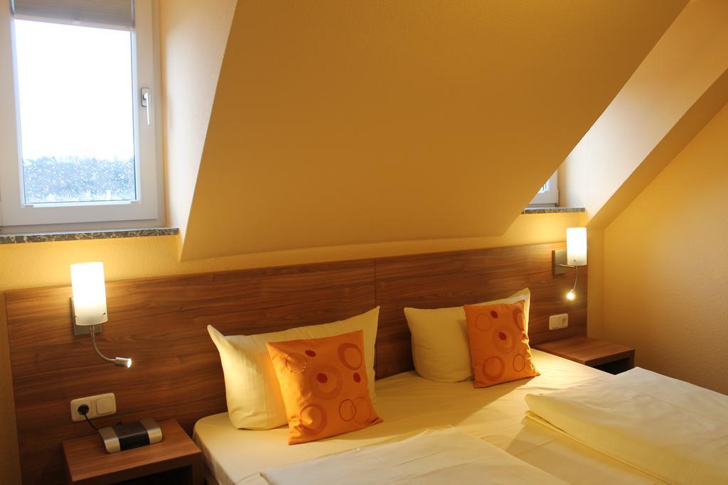 Zur Lindenau Hotel Rudesheim am Rhein Bagian luar foto