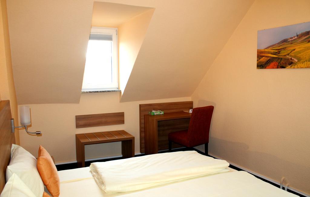 Zur Lindenau Hotel Rudesheim am Rhein Bagian luar foto